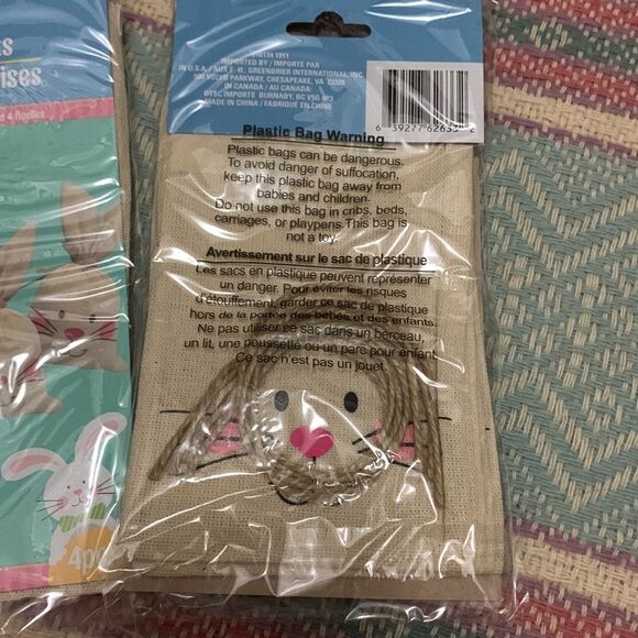 2 sets of 4 bunny treat bags nwt - Picture 2 of 4